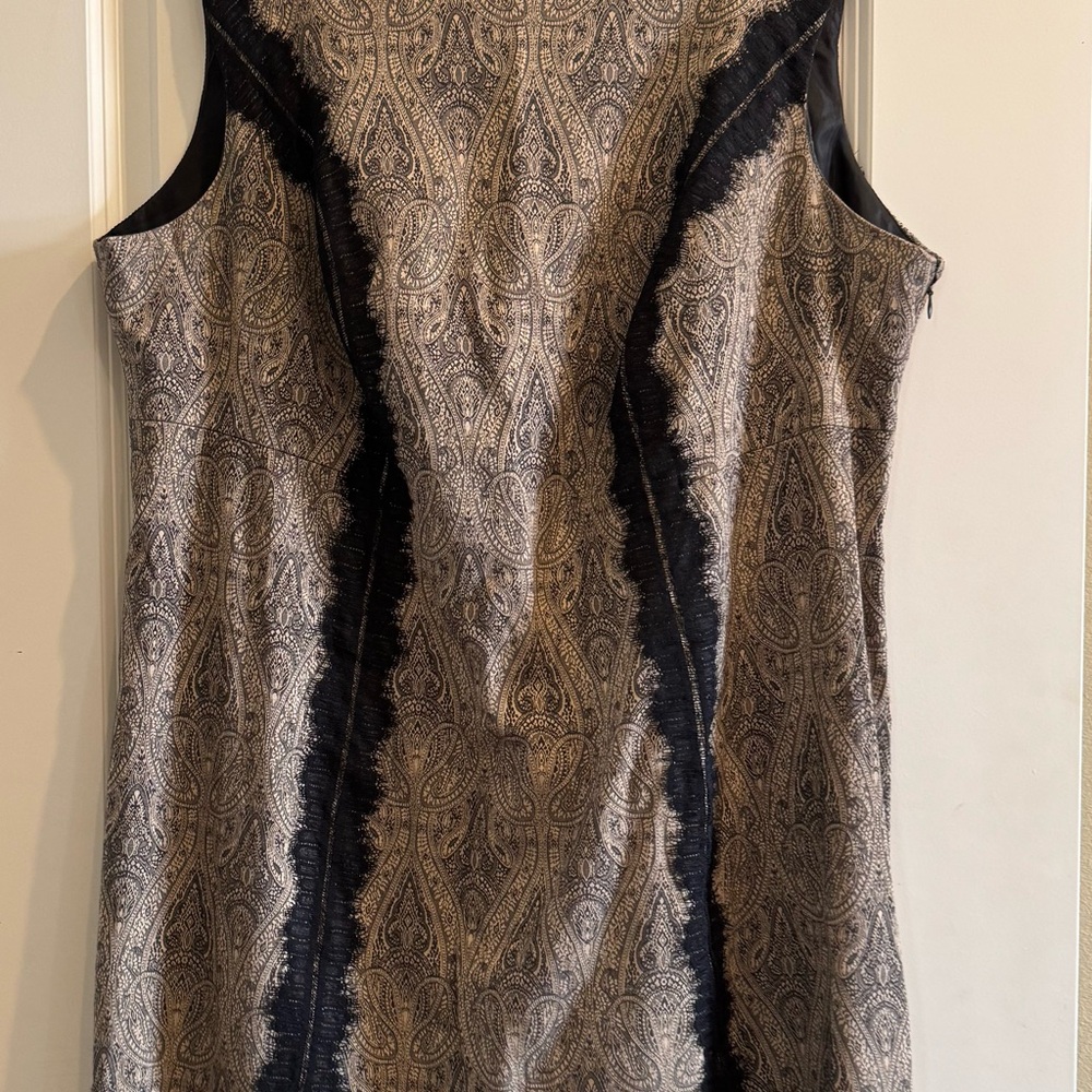 Elegant Paisley Sleeveless Dress